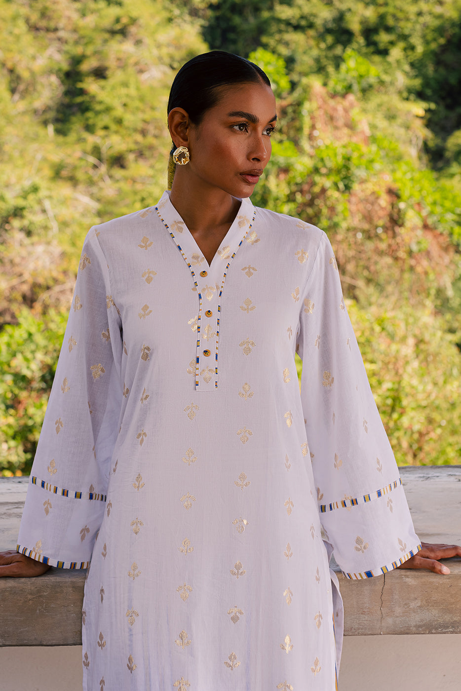 2 PIECE EMBROIDERED JACQUARD SUIT (PRET)