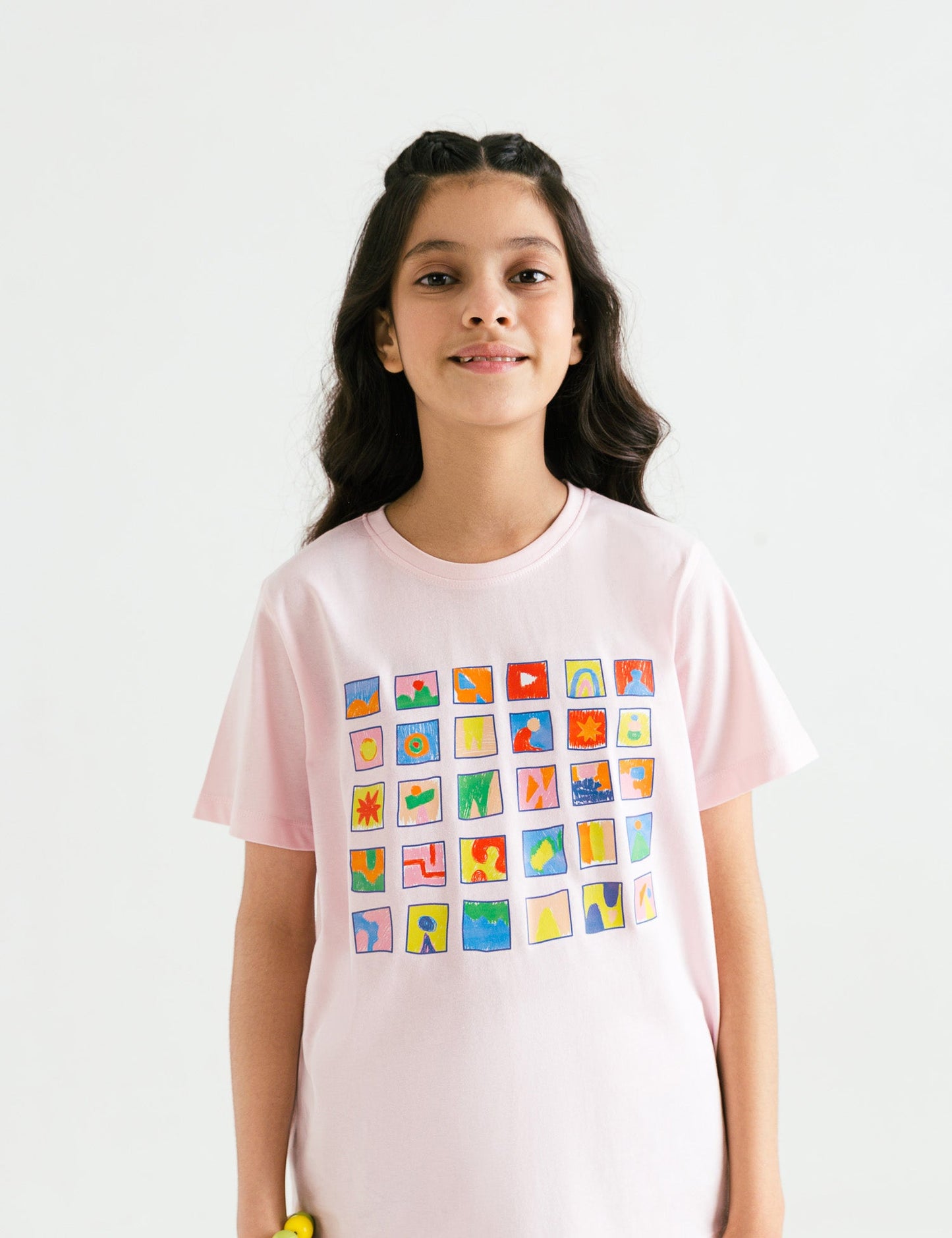 TINY PAINTINGS GRAPHIC T-SHIRT