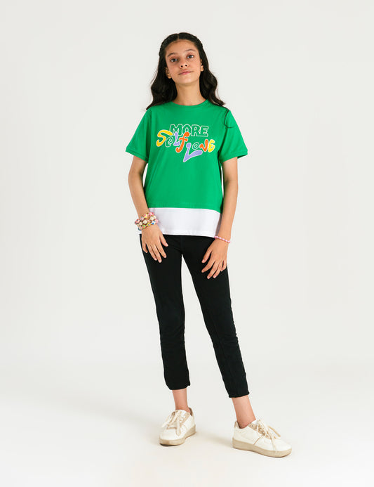 BASIC TEE WITH EXTENDED CONTRAST HEM
