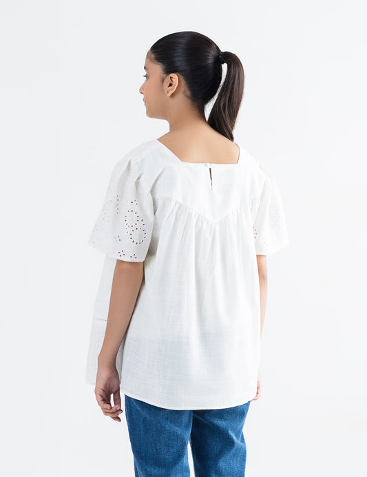 FLORAL EMBROIDERED TOP