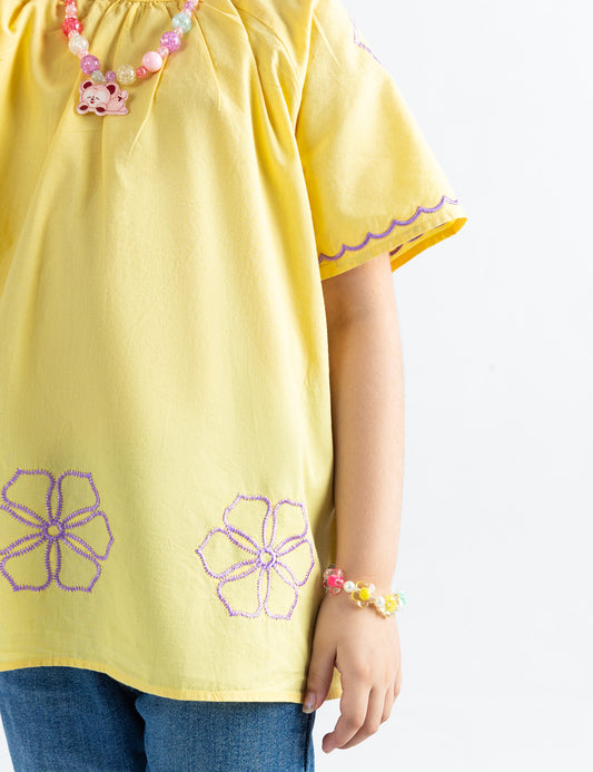 FLORAL EMBROIDERED TOP