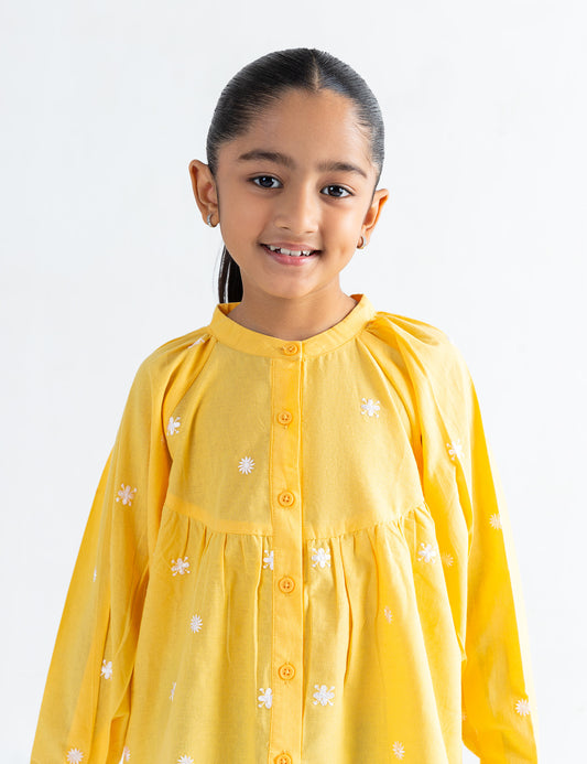 FLORAL EMBROIDERED TOP
