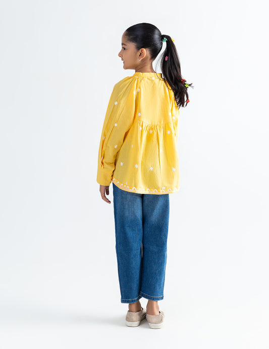 FLORAL EMBROIDERED TOP