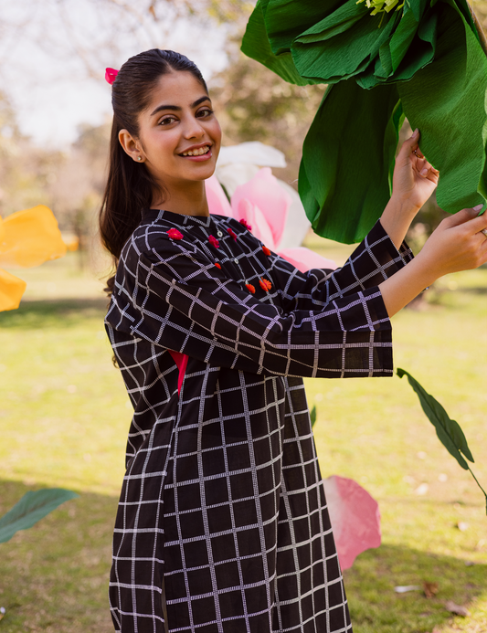 MONOCHROME STYLISED KURTI