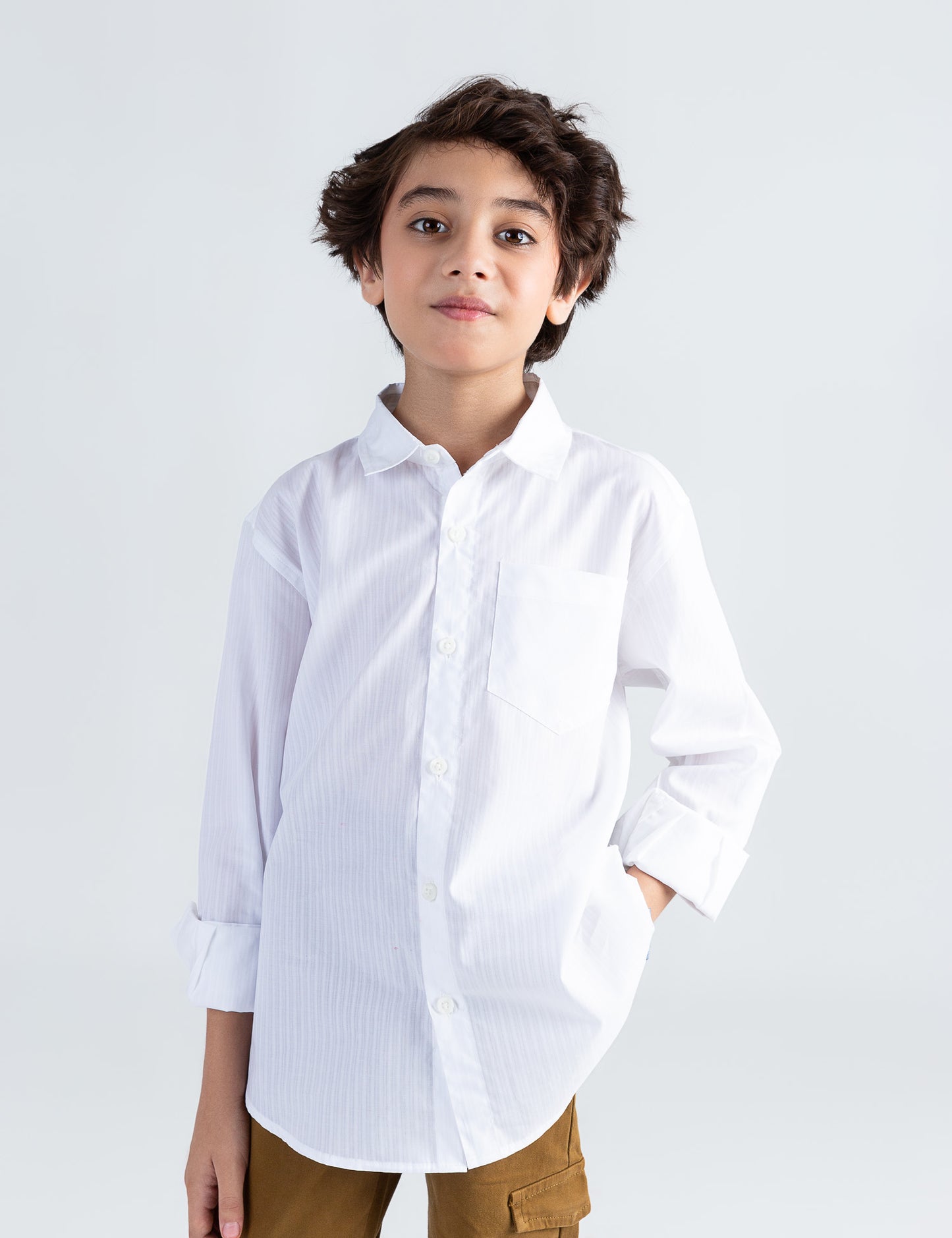 BASIC BUTTON DOWN SHIRT