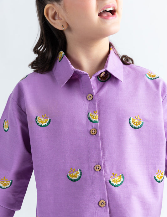 EMBROIDERED BUTTON DOWN TOP