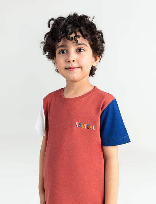 EMBROIDERED T-SHIRT
