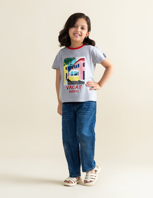 VACAY MODE PRINTED T-SHIRT
