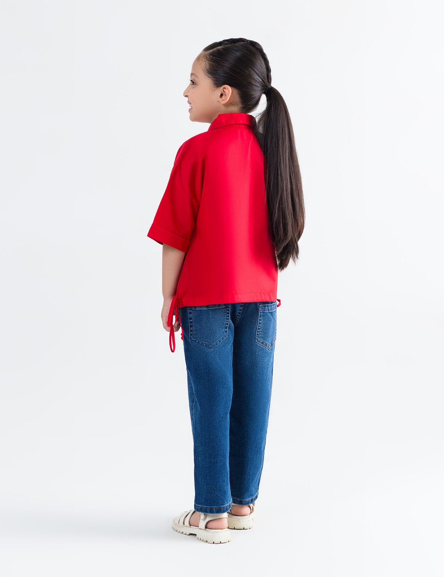 FLORAL EMBROIDERED TOP