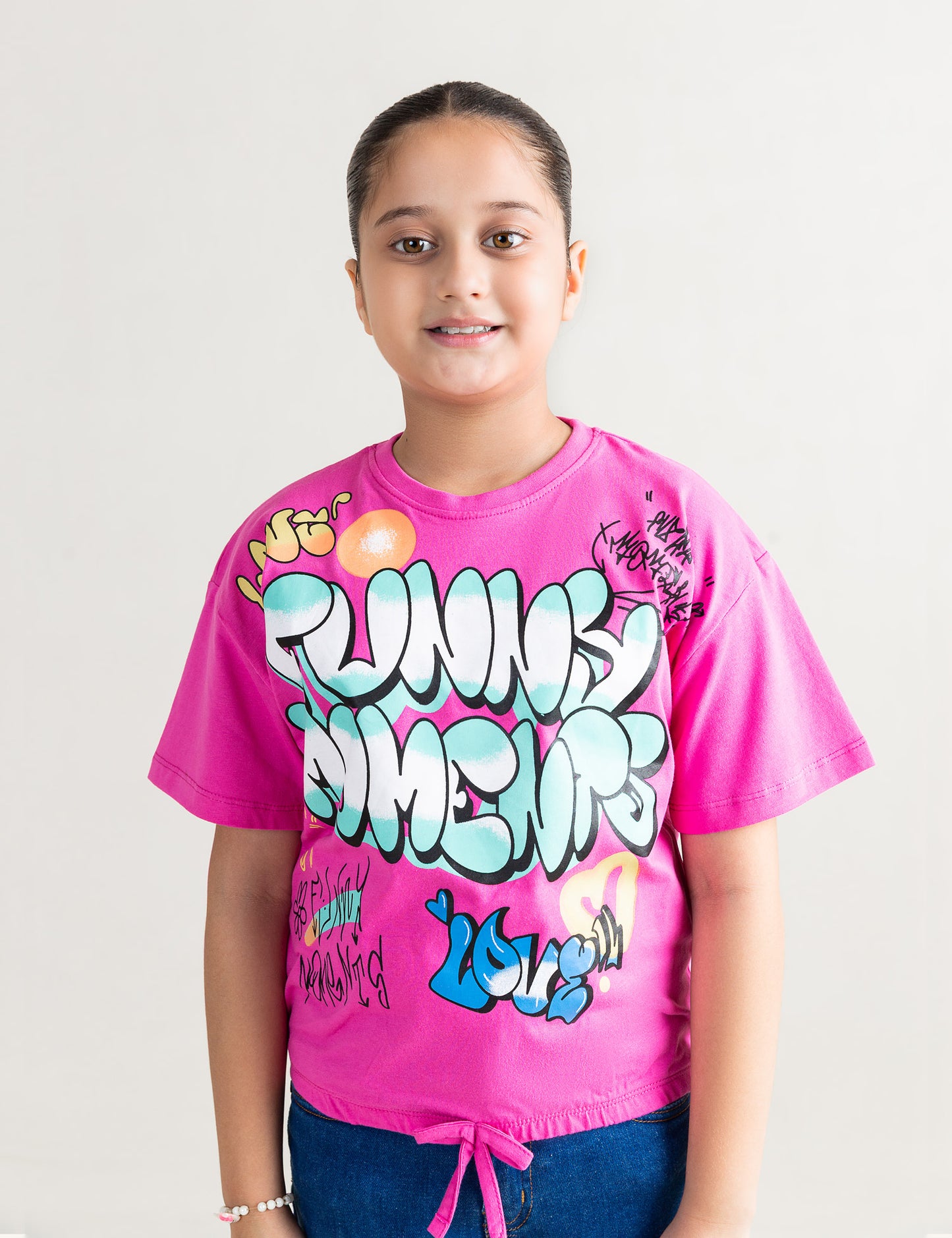 FUNKY MOMENTS GRAFFITI PRINT T-SHIRT