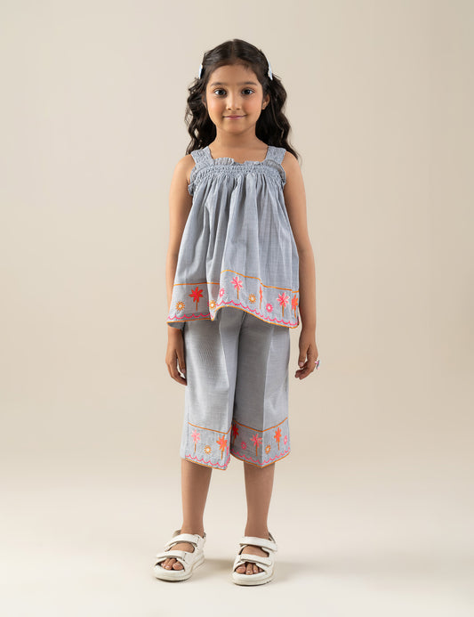 2 PIECE FLORAL EMBROIDERED SUIT