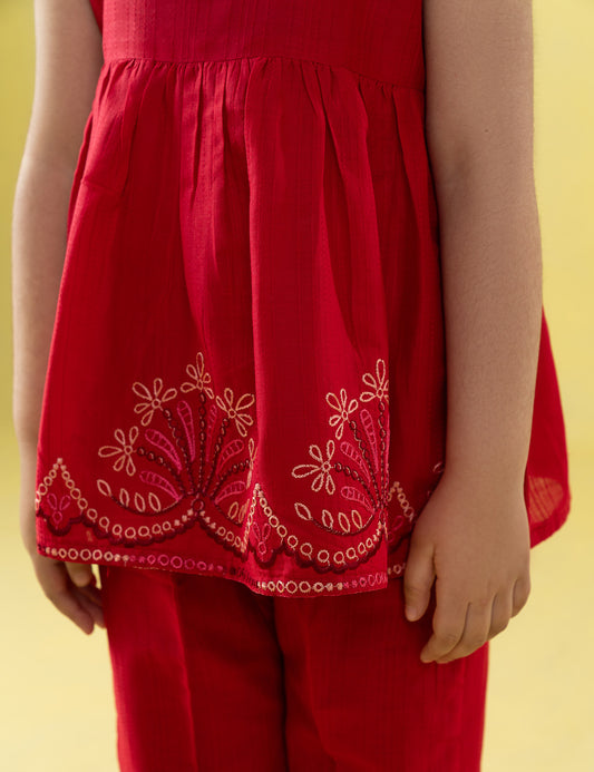 2 PIECE EMBROIDERED SLEEVELESS SUIT