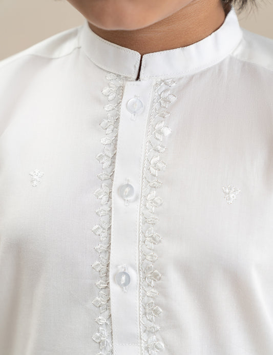 2 PIECE CLASSIC EMBROIDERED SUIT