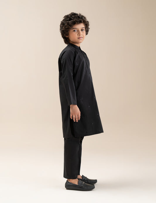 2 PIECE CLASSIC EMBROIDERED SUIT