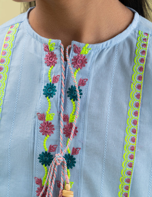 2 PIECE FLORAL EMBROIDERED SUIT