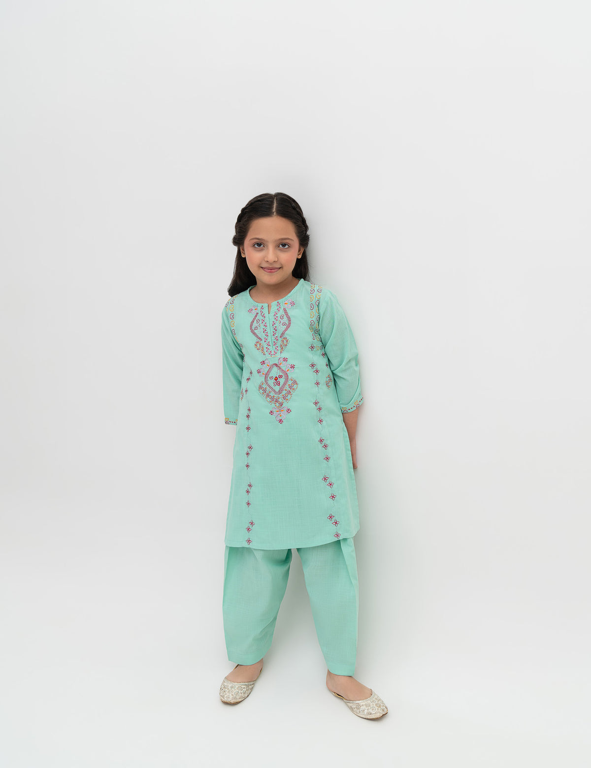 2 PIECE EMBROIDERD SUIT