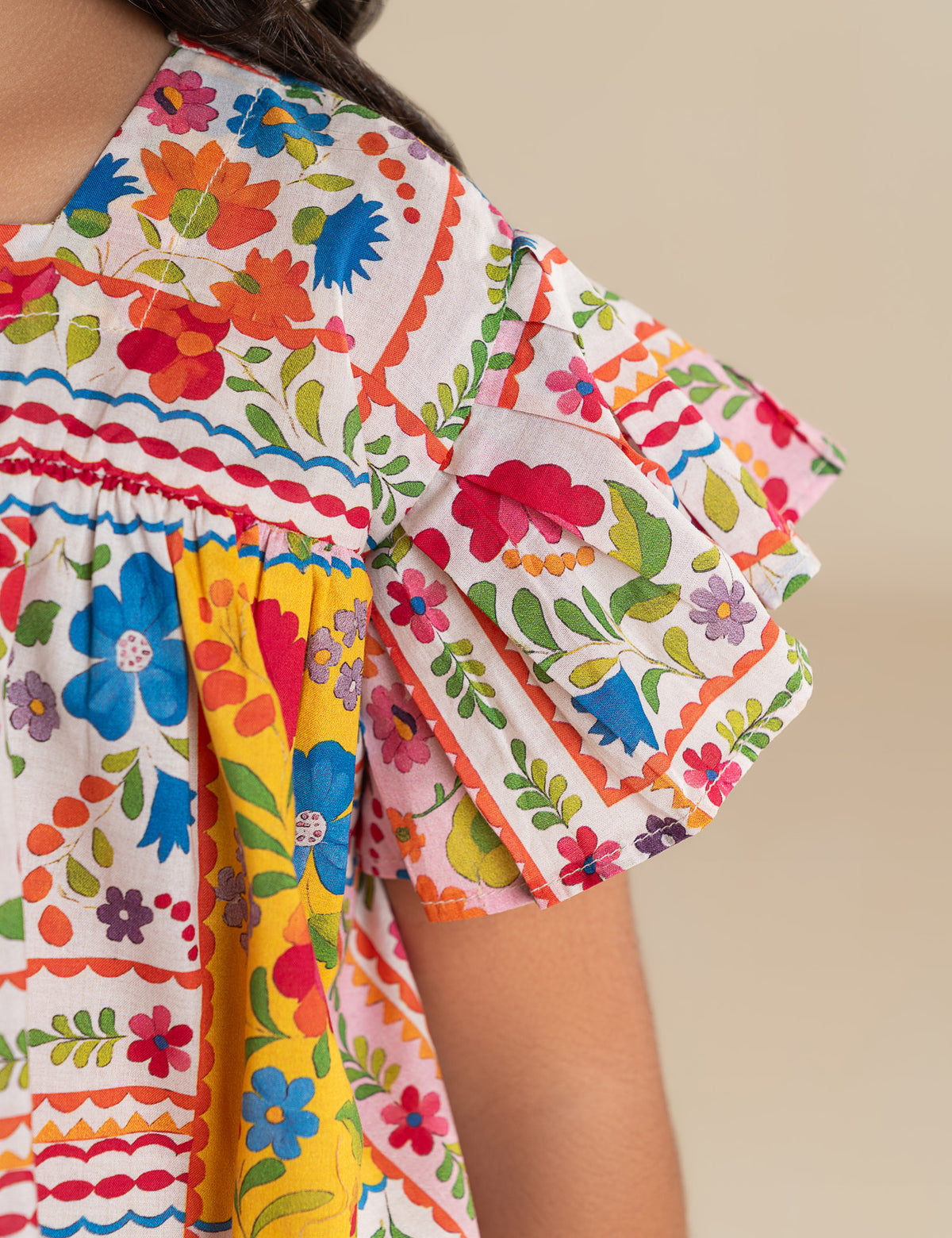 2 PIECE FLORAL PRINTED SUIT