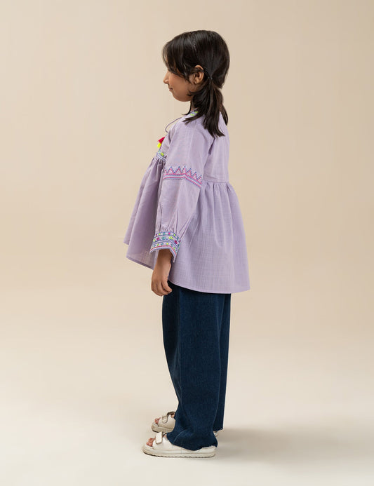 EMBROIDERED TOP