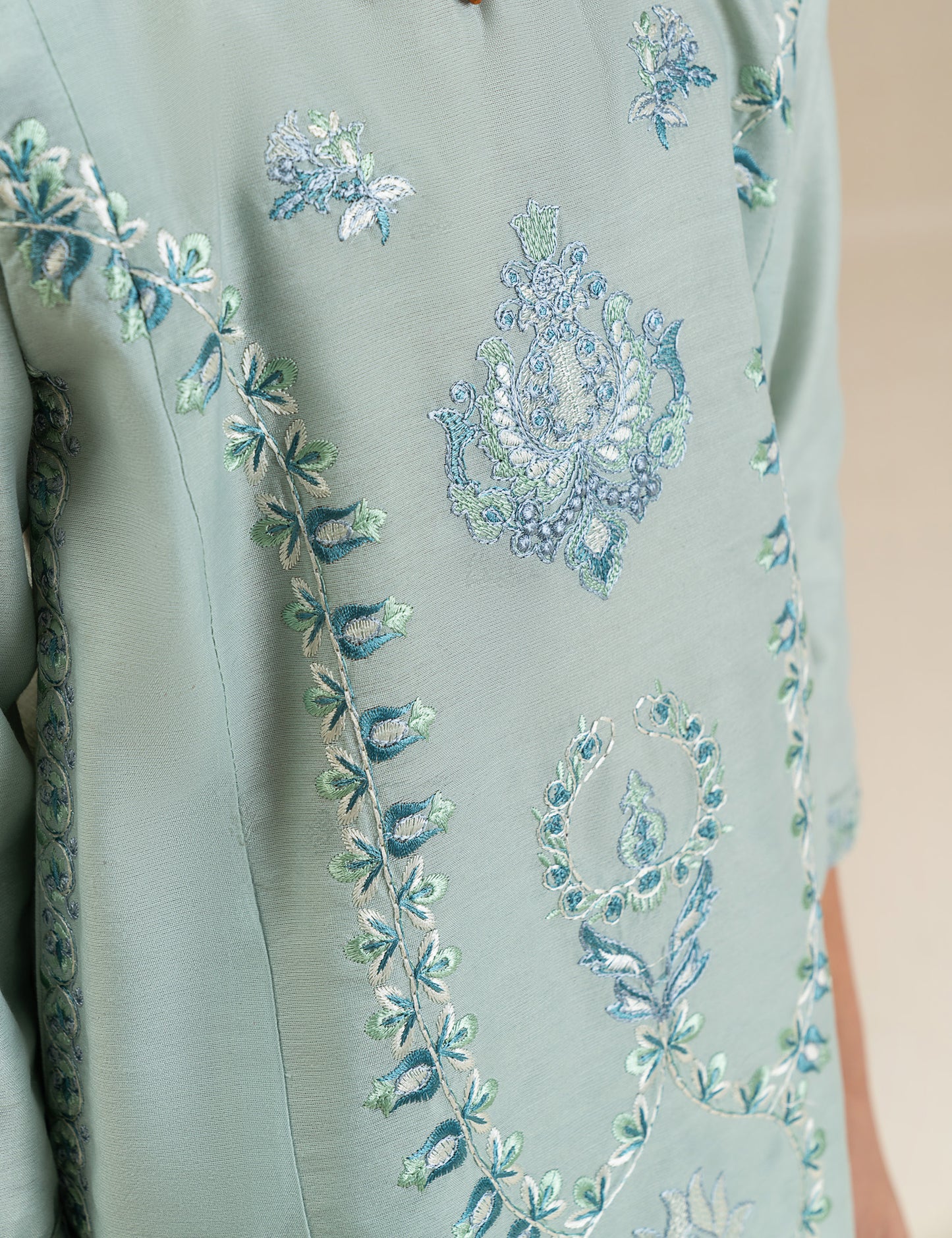 2 PIECE FLORAL EMBROIDERED SUIT