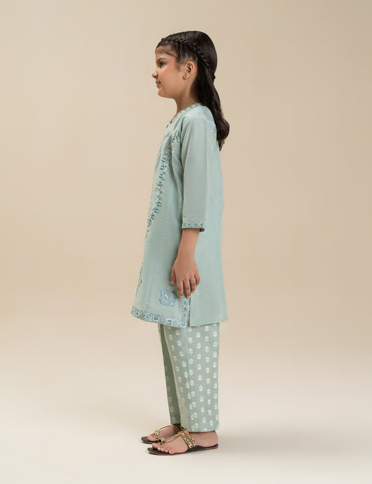 2 PIECE FLORAL EMBROIDERED SUIT