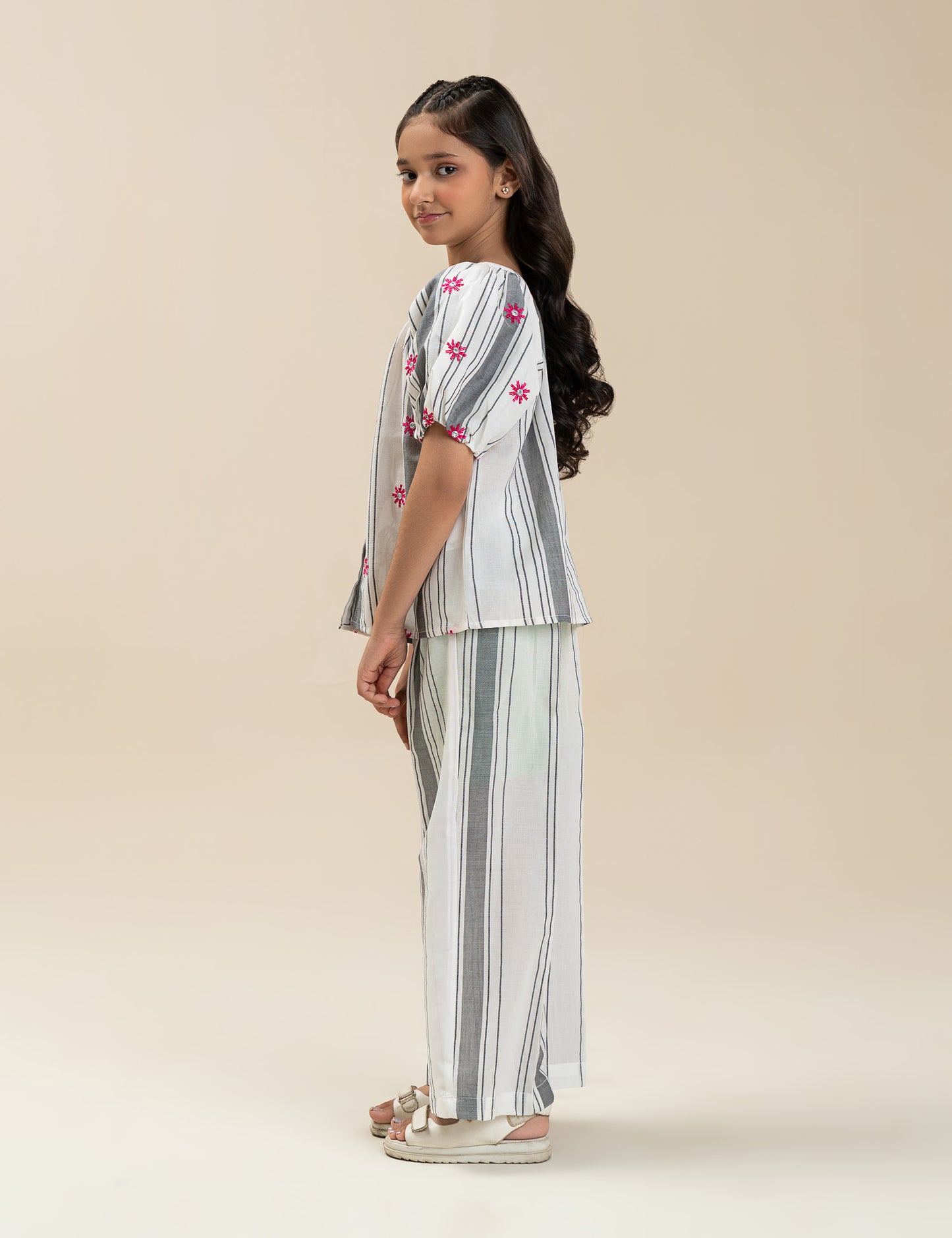 2 PIECE STRIPED FLORAL EMBROIDERED SUIT