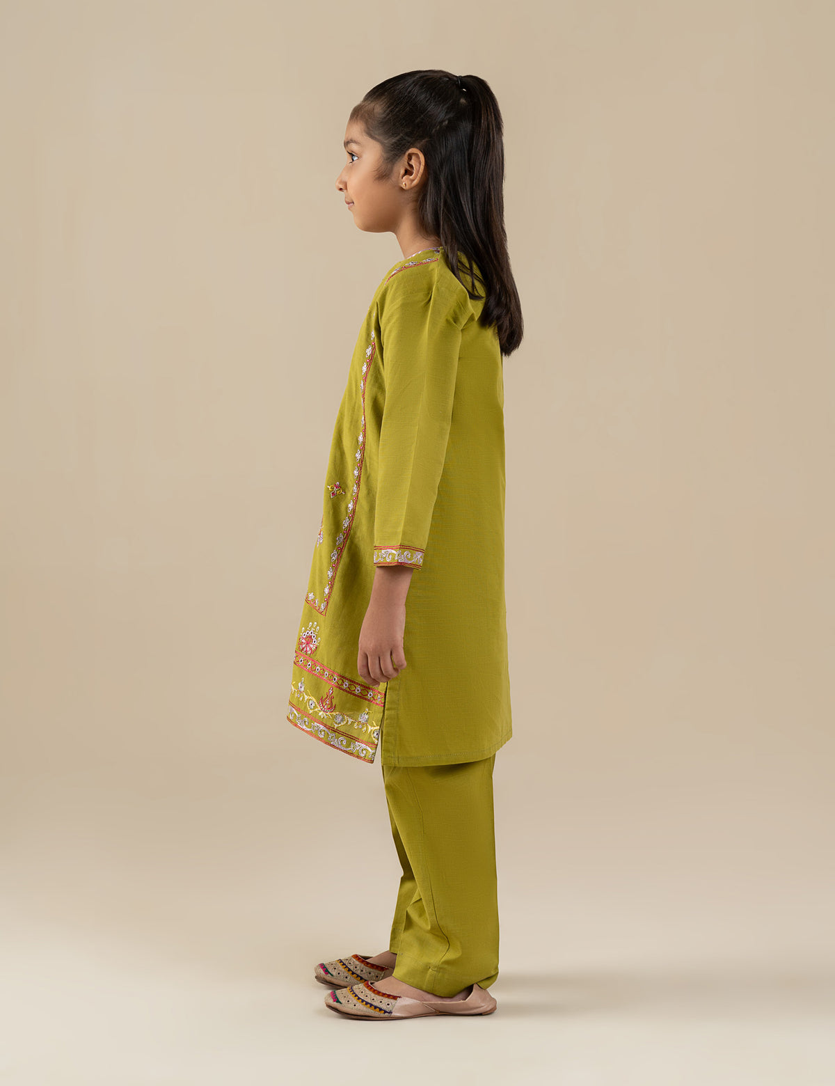 2 PIECE FLORAL EMBROIDERED SUIT