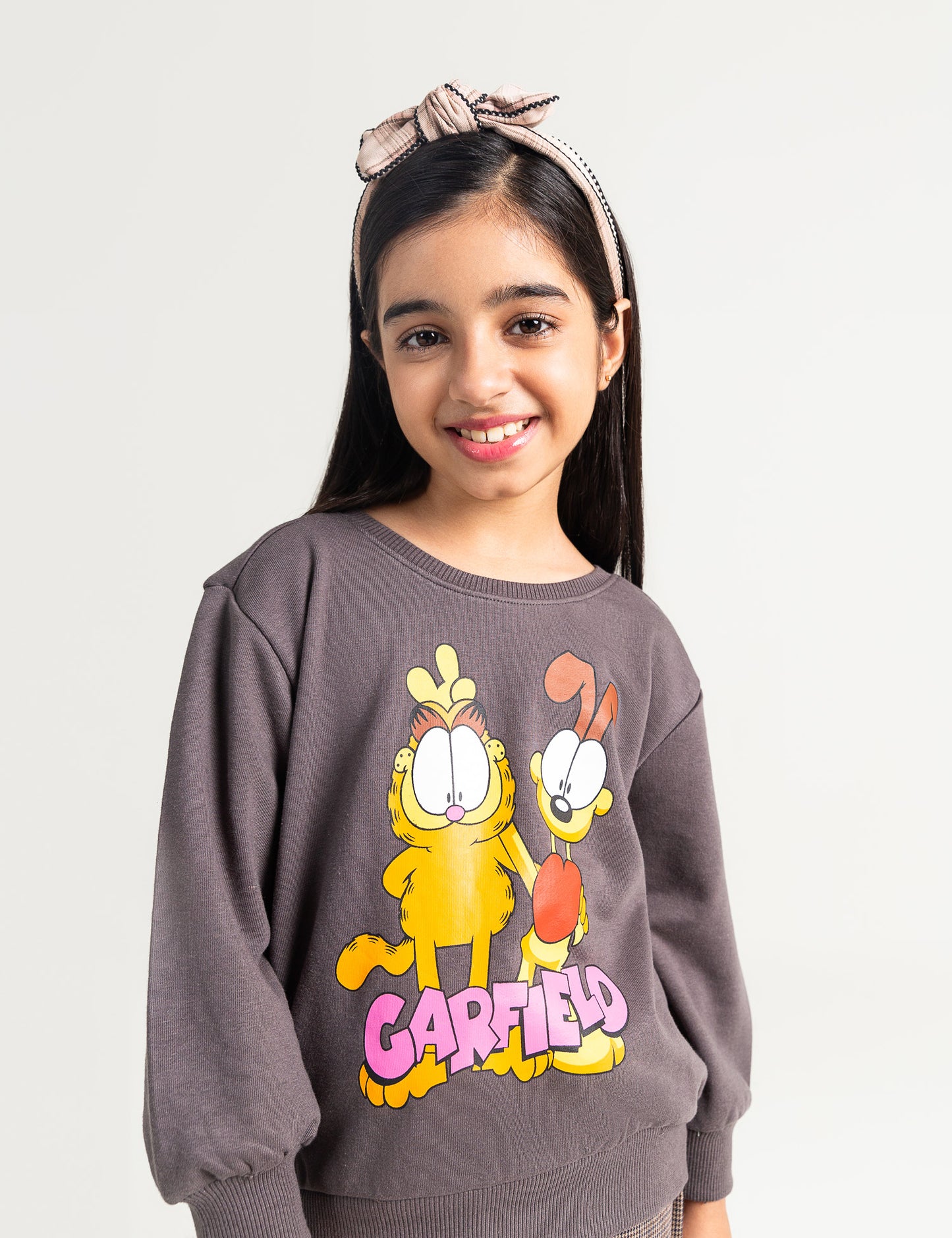 GARFIELD GRAPHIC SWEATSHIRT