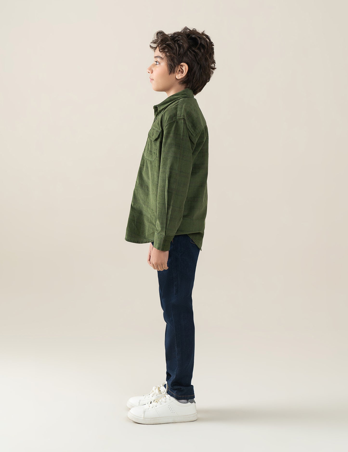 BASIC BUTTON DOWN SHIRT