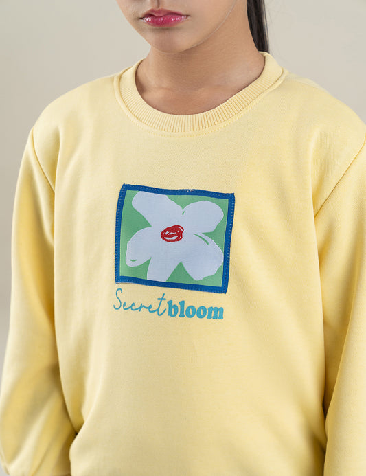 SECRET BLOOMS GRAPHIC SWEATSHIRT
