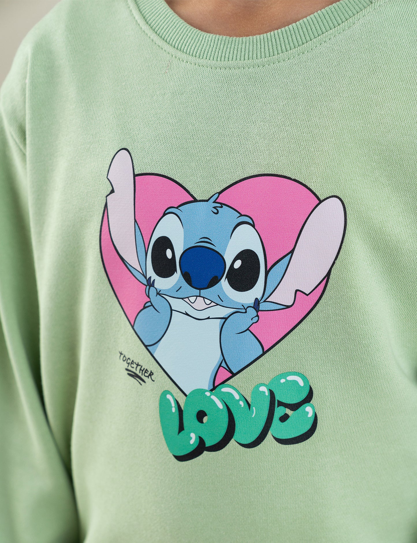 LOVE PRINTED SWEATSHIRT