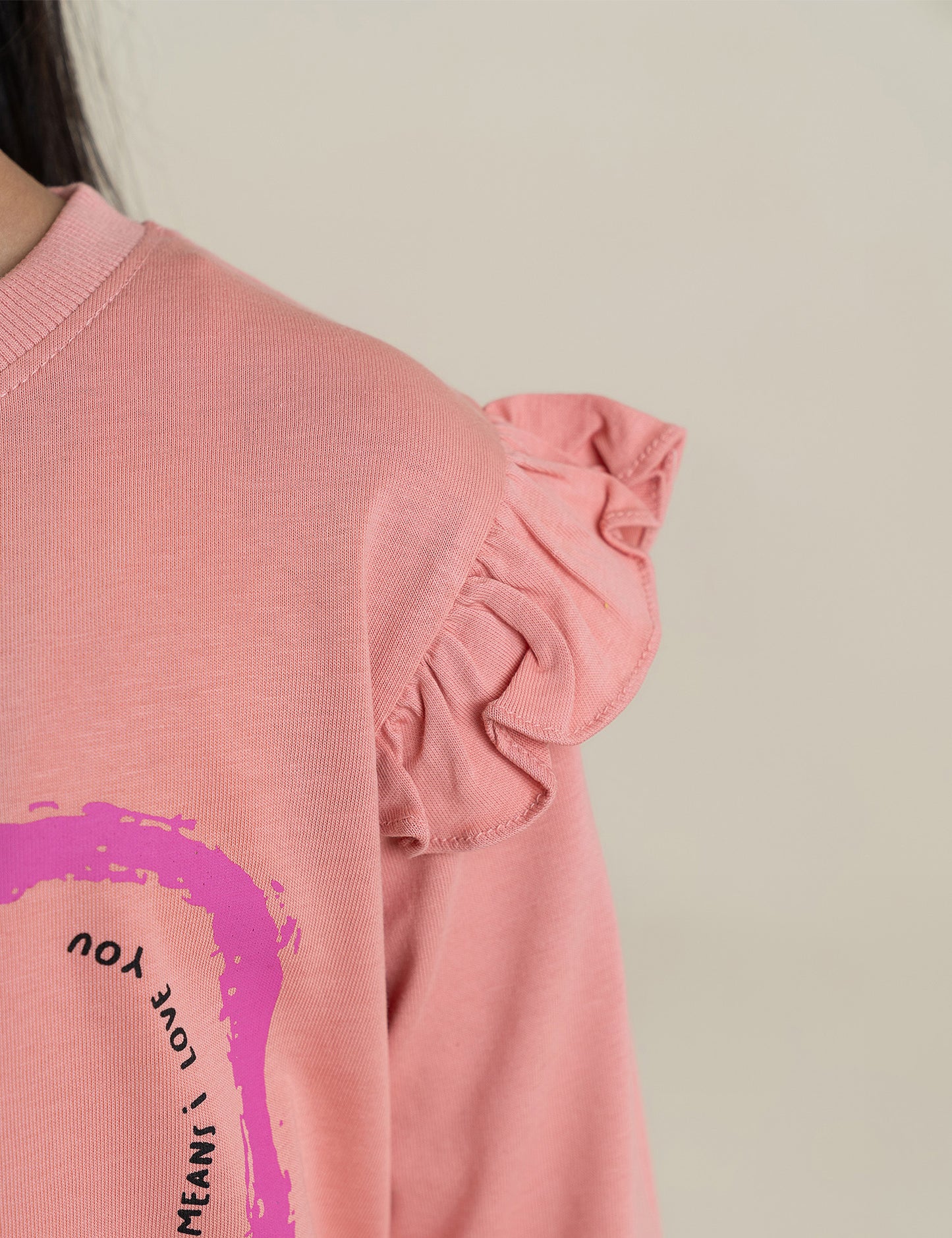 HEART AND FLOWER RUFFLE SLEEVE SWEATSHIRT