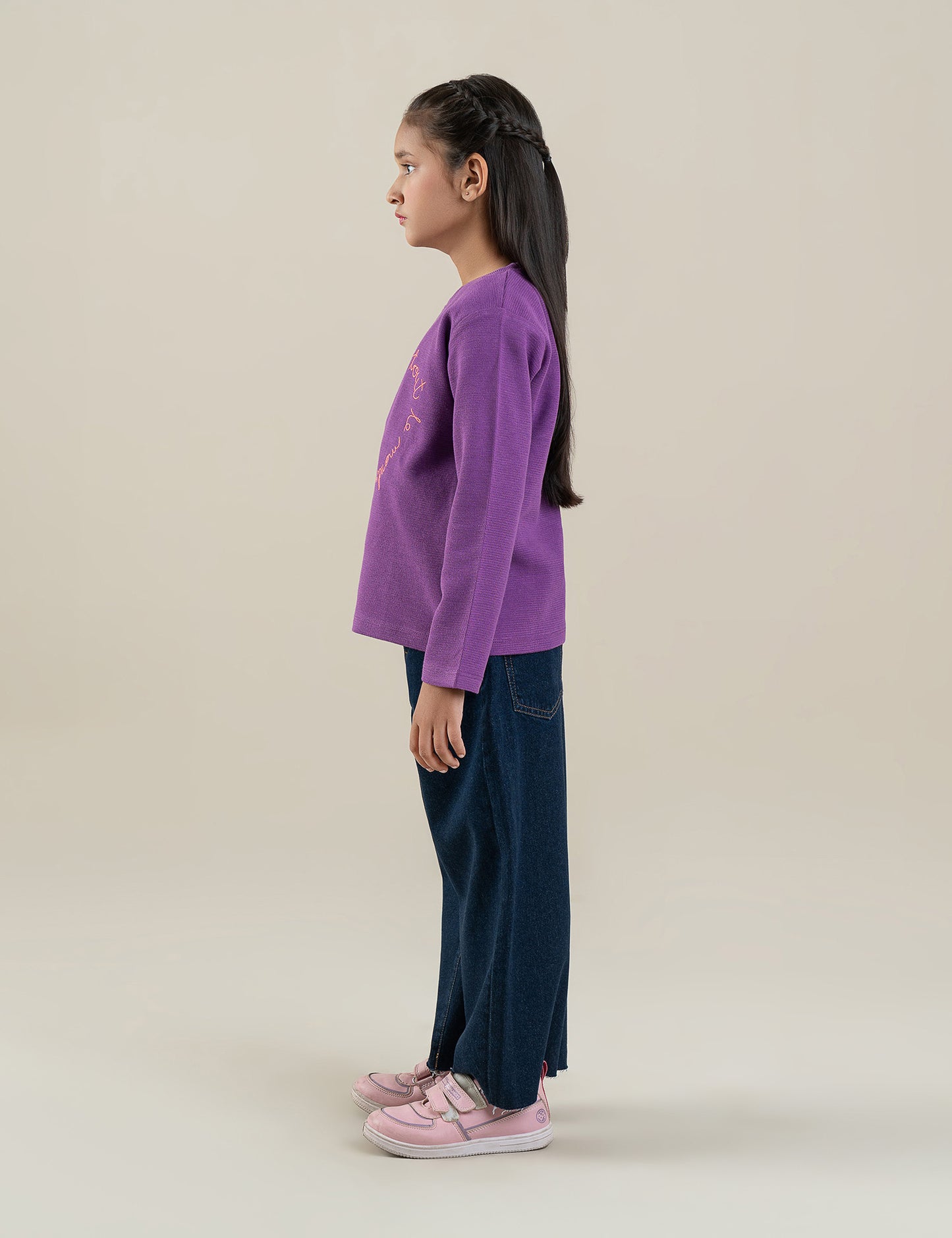 HEART SCRIPT DESIGN T-SHIRT