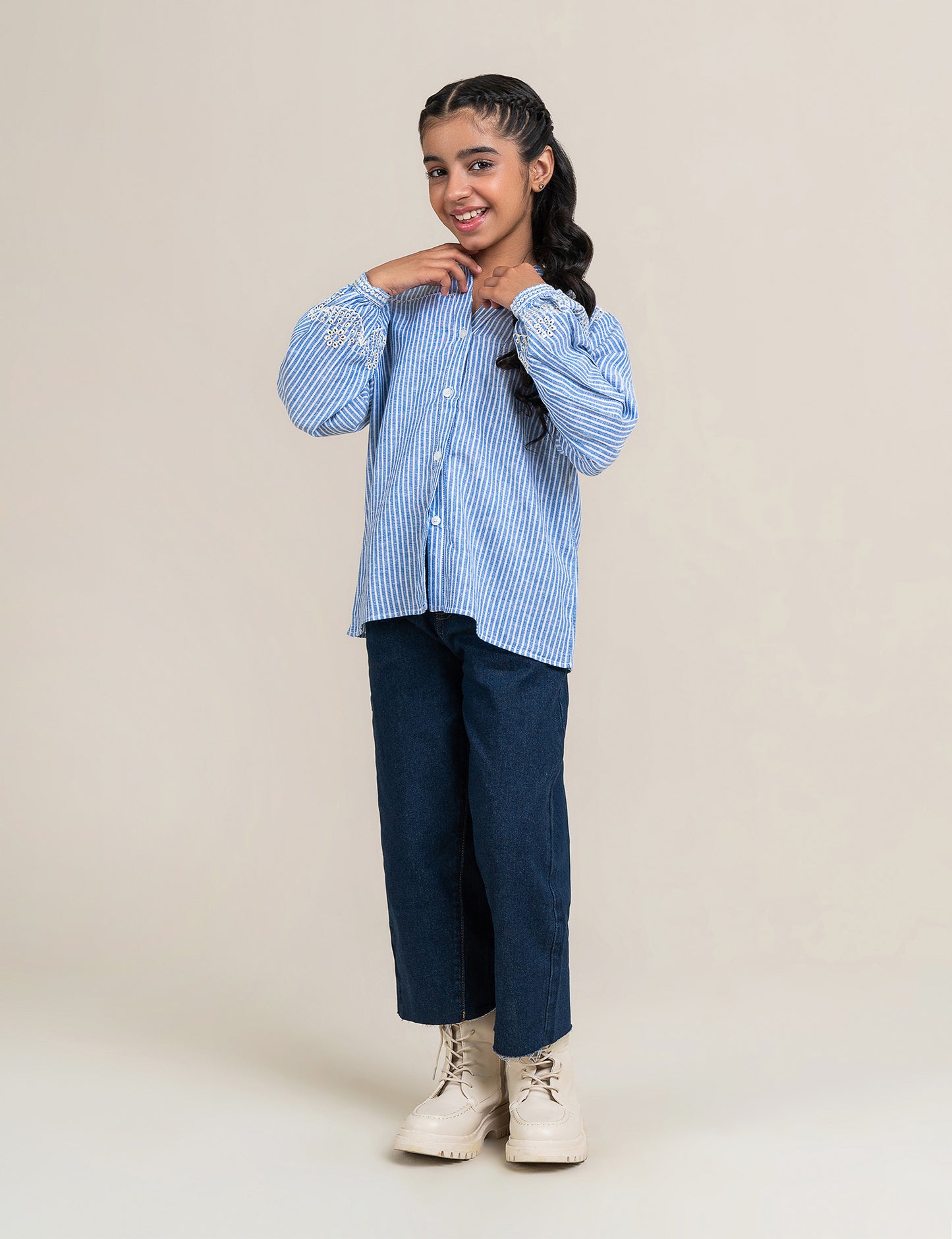 STRIPED EMBROIDERED TOP