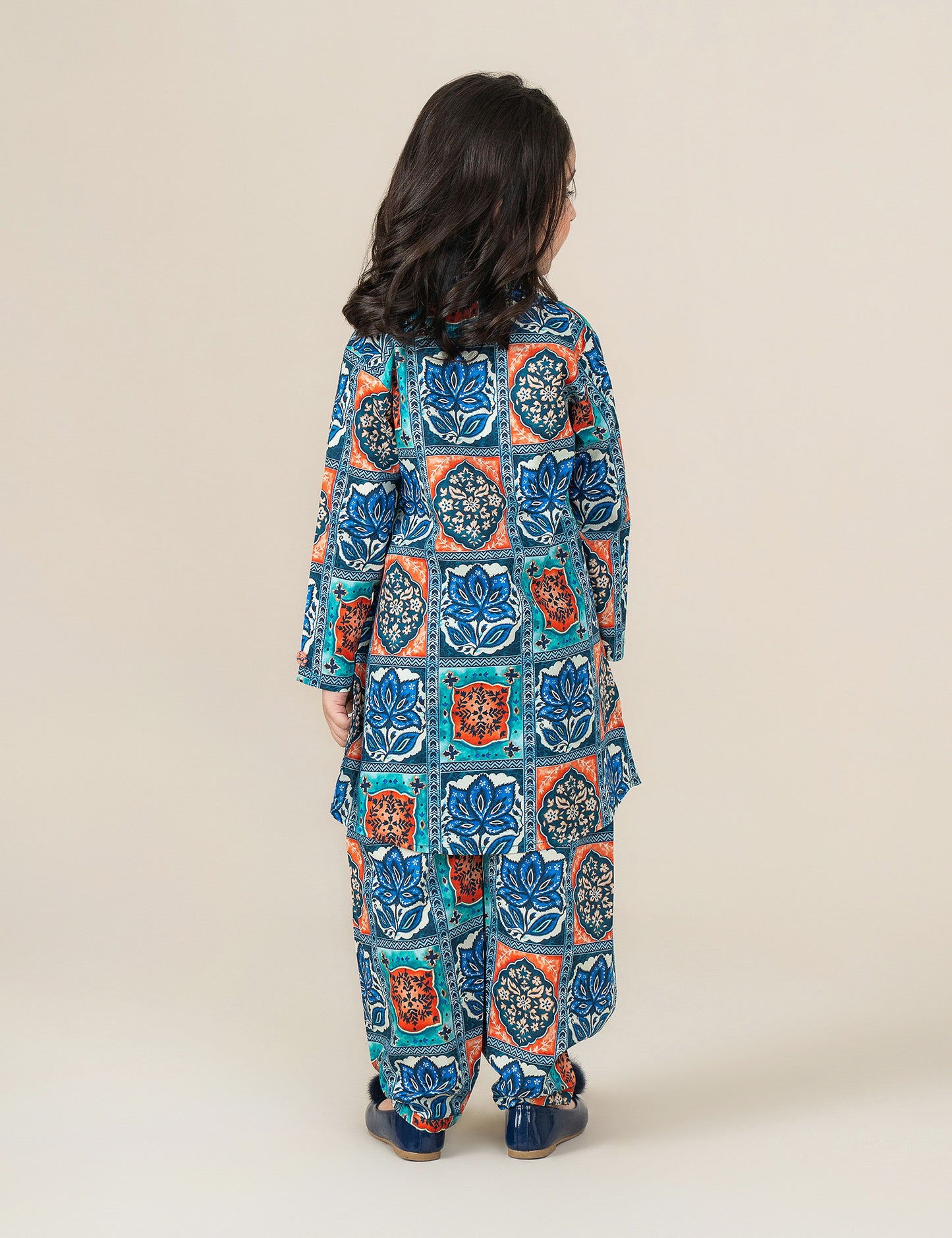 2 PIECE PRINTED SUIT