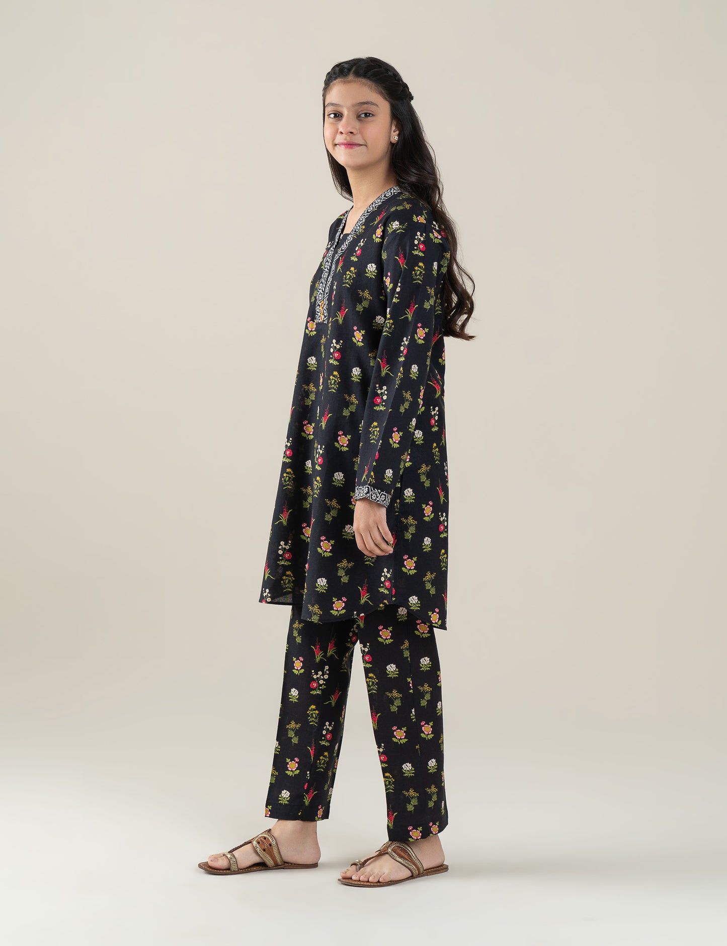 2 PIECE FLORAL PRINTED SUIT