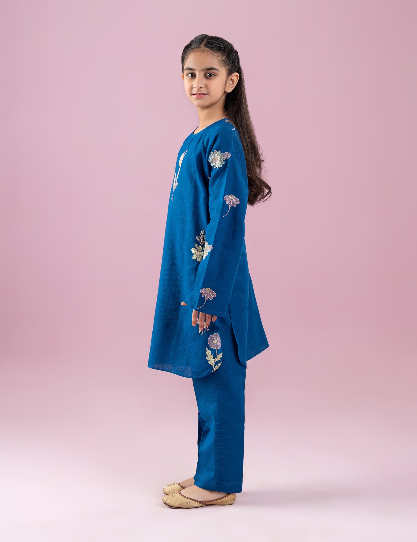 2 PIECE FLORAL EMBROIDERED SUIT