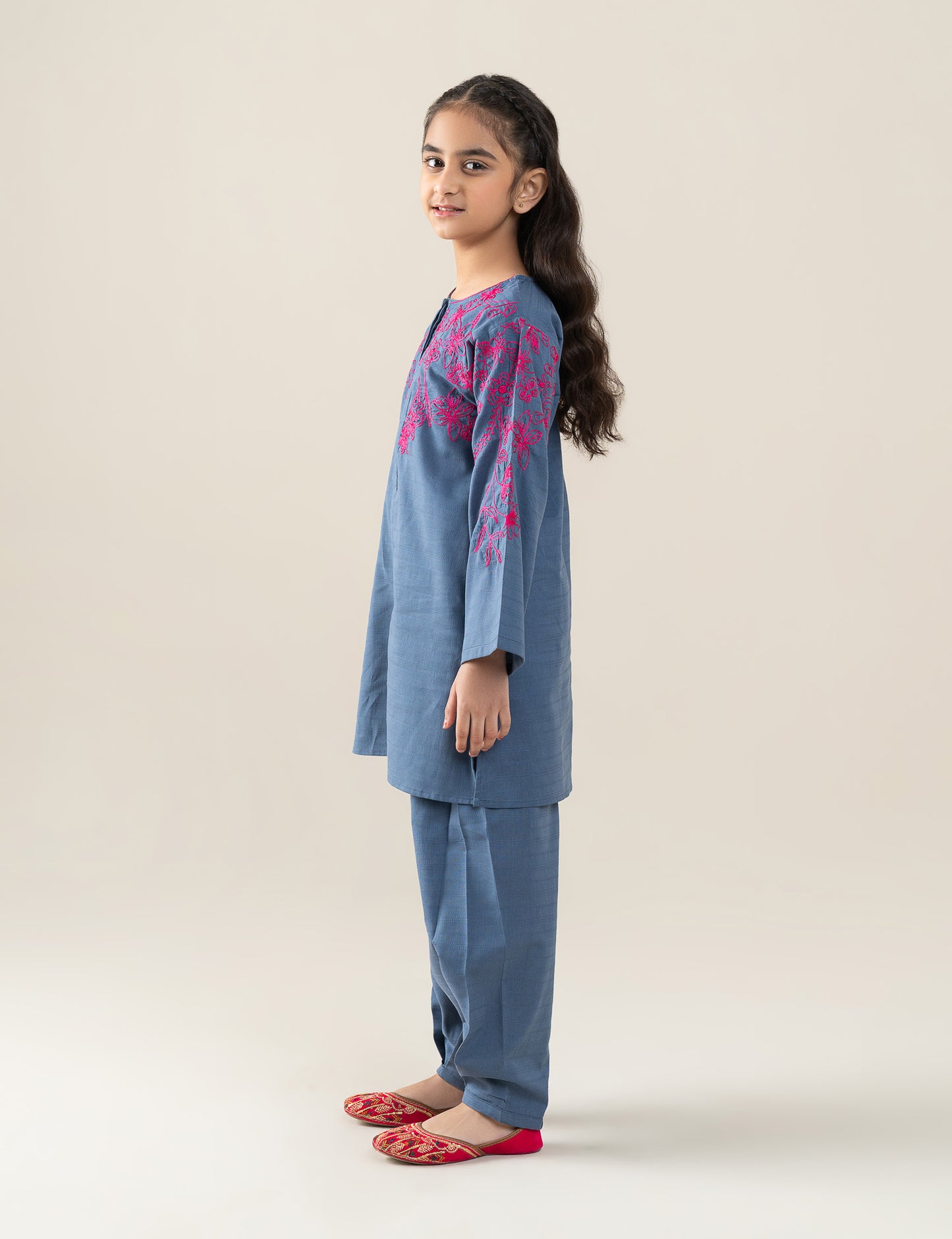 2 PIECE CONTRAST EMBROIDERED SUIT