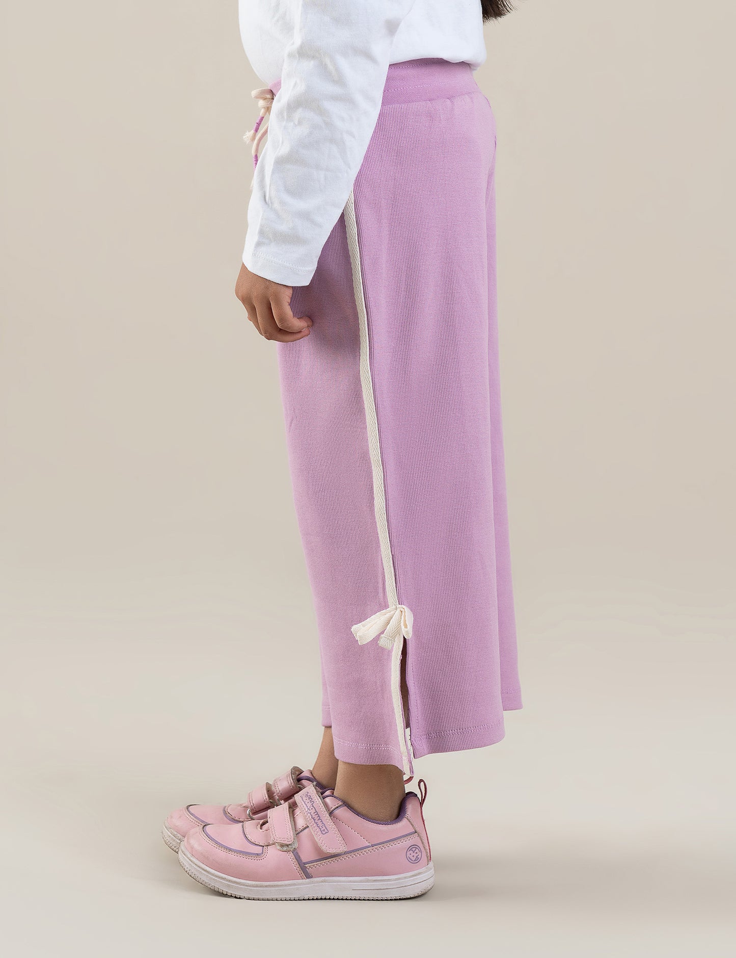 CONTRAST TRIM PANTS