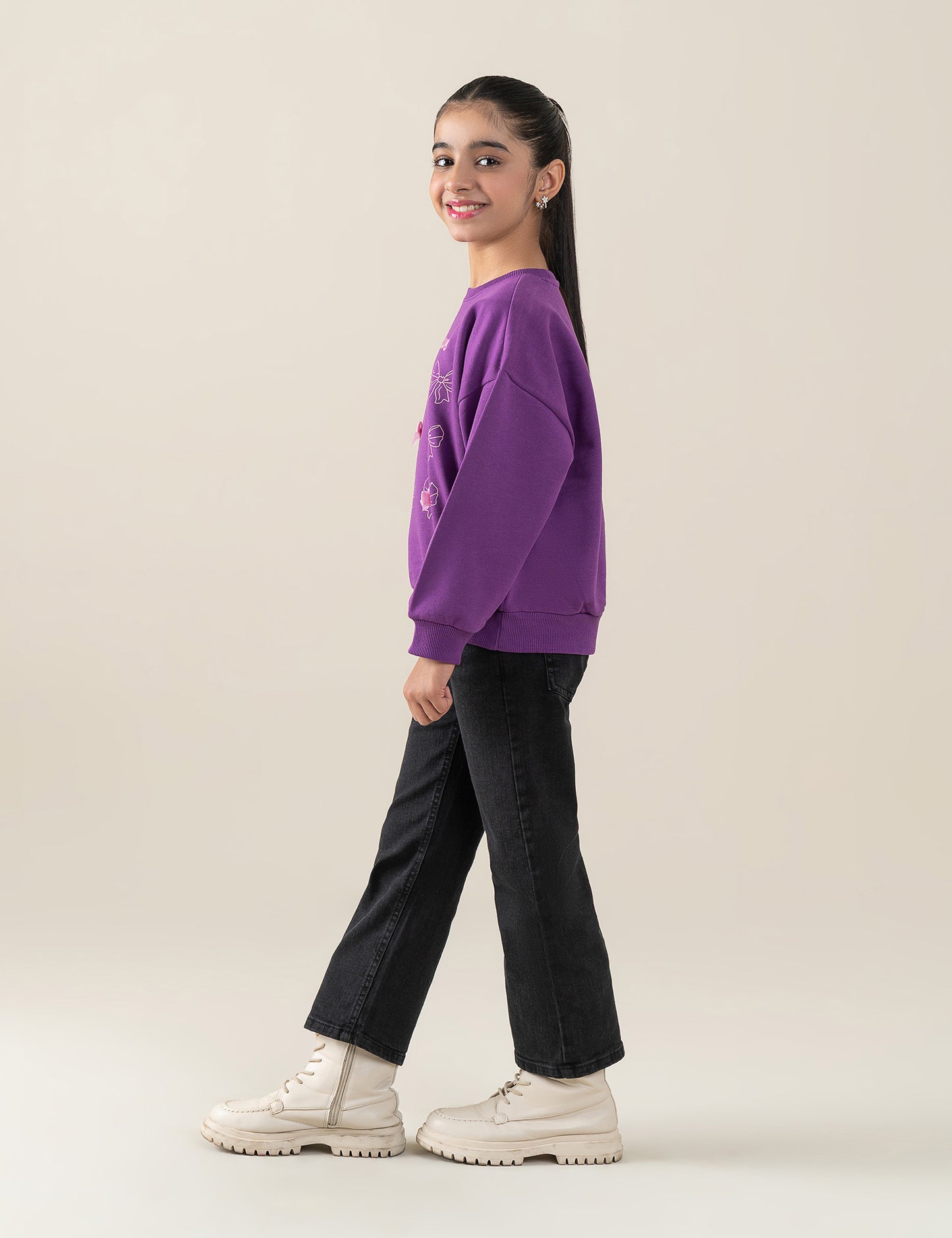 CUTE BOWS CLUB PRINTED SWEATSHIRT