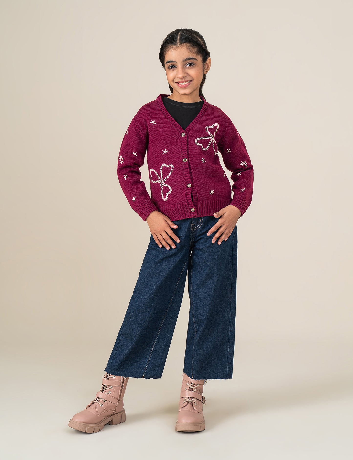 EMBROIDERED HEART KNITTED CARDIGAN