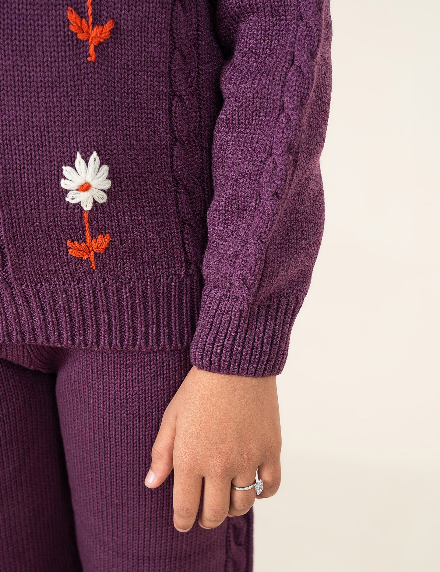 FLORAL EMBROIDERED KNITTED SWEATER