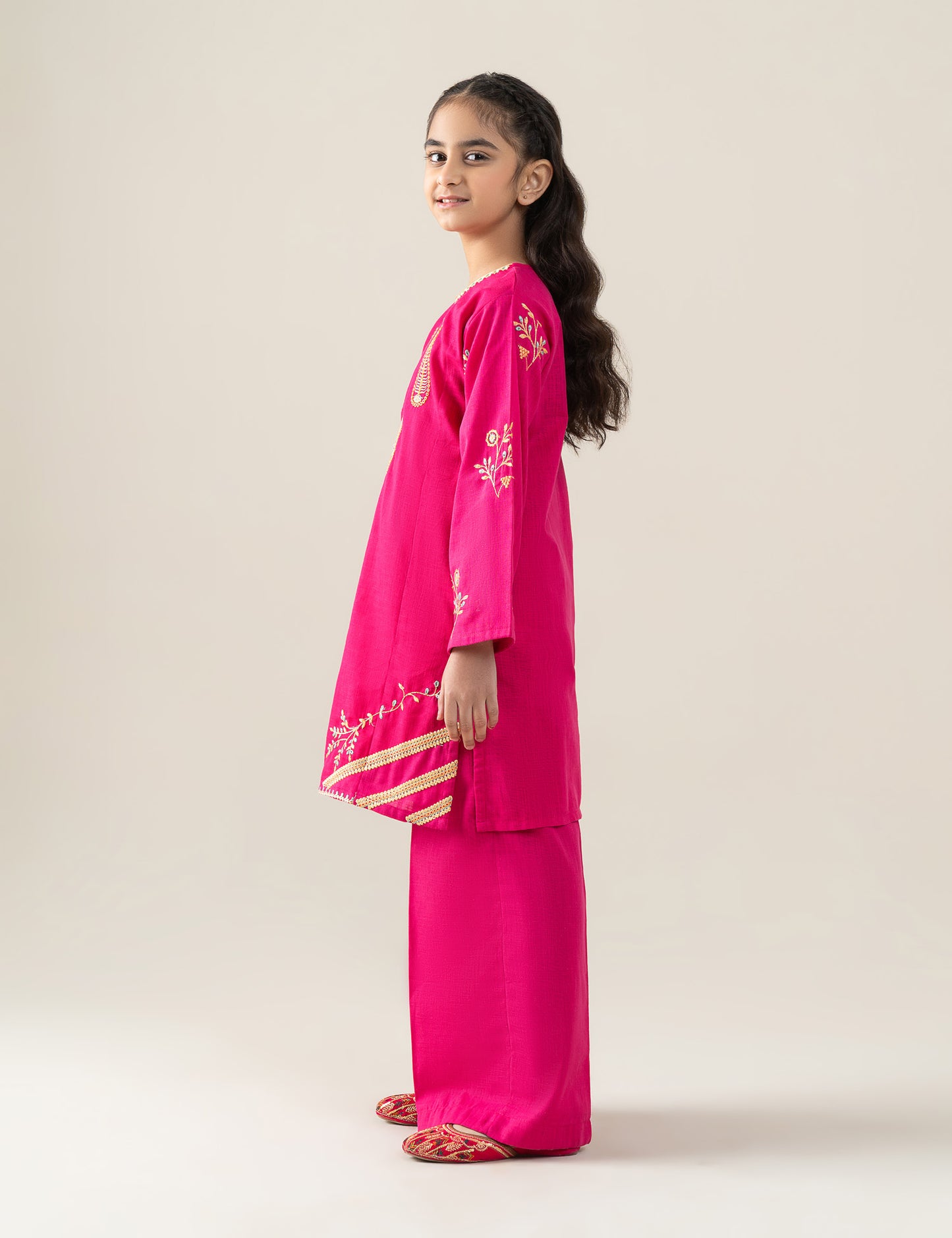 2 PIECE CONTRAST EMBROIDERED SUIT