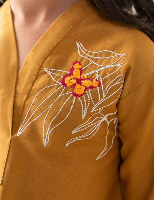 2 PIECE BUTTERFLY EMBROIDERED SUIT