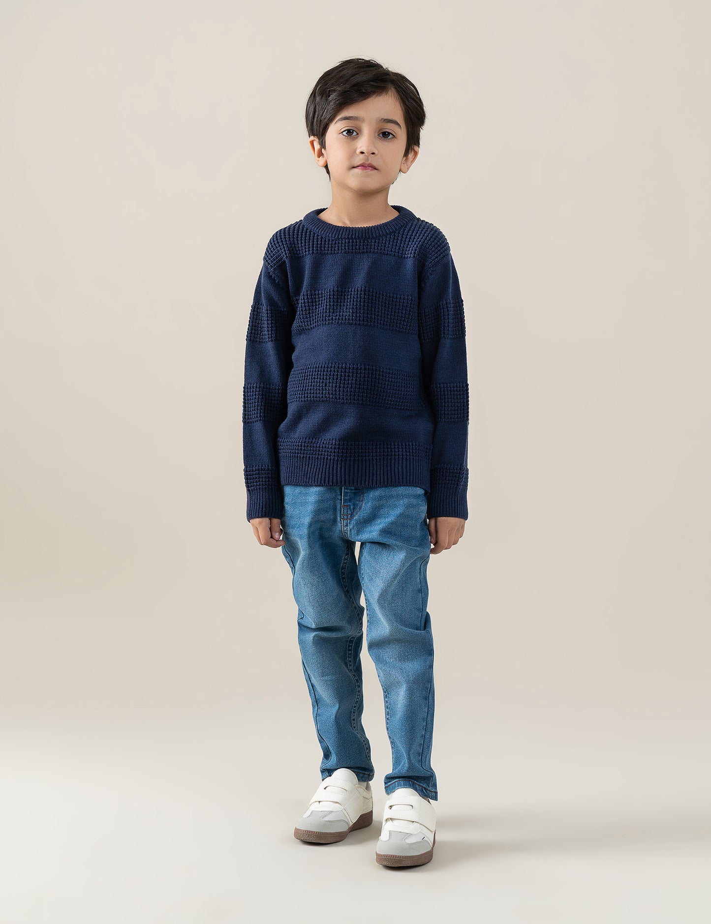 TEXTURED NAVY KNIT SWEATER