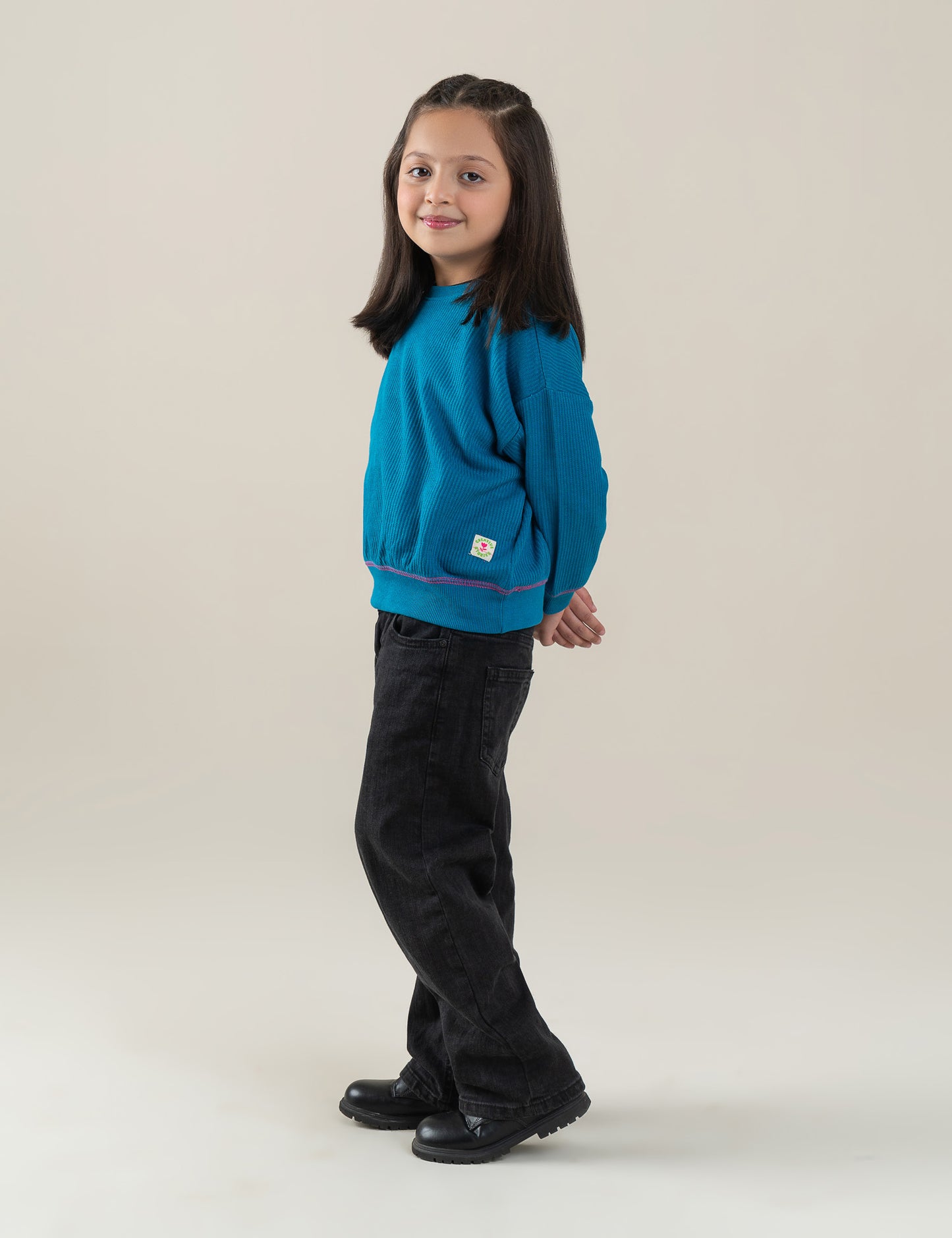 CREATIVE STORIES PRINTED SWEATSHIRT