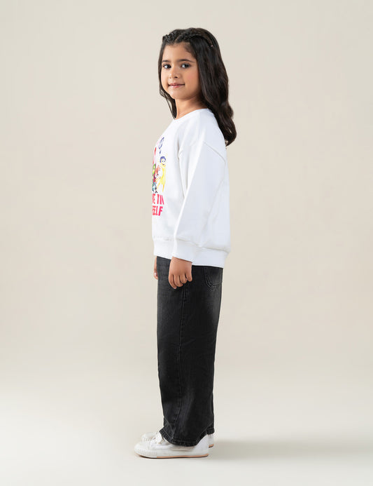 BELIEVE IN YOURSELF GRAPHIC SWEATSHIRT