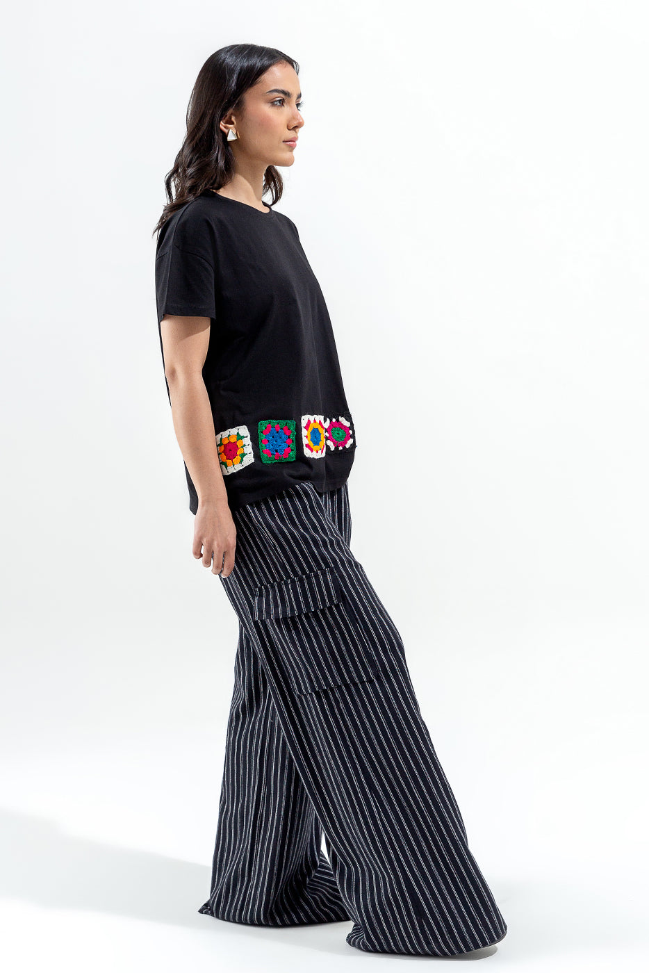 BLACK HANDCRAFTED TEE