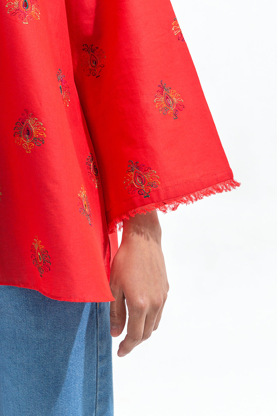 EMBROIDERED FUSION TOP (PRET)