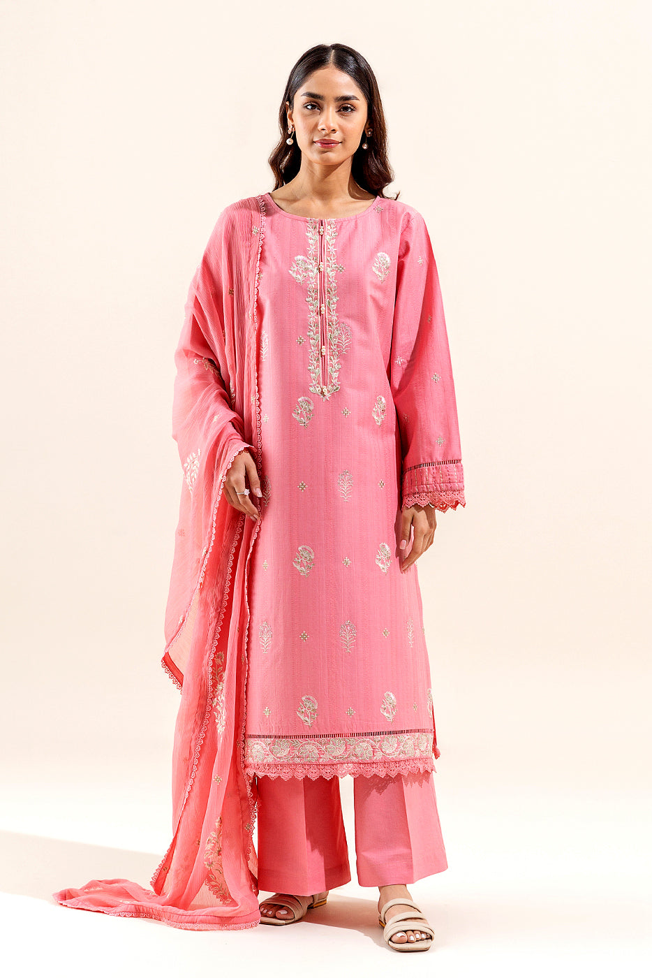 3 PIECE EMBROIDERED TEXTURED LAWN SUIT (UNSTITCHED)