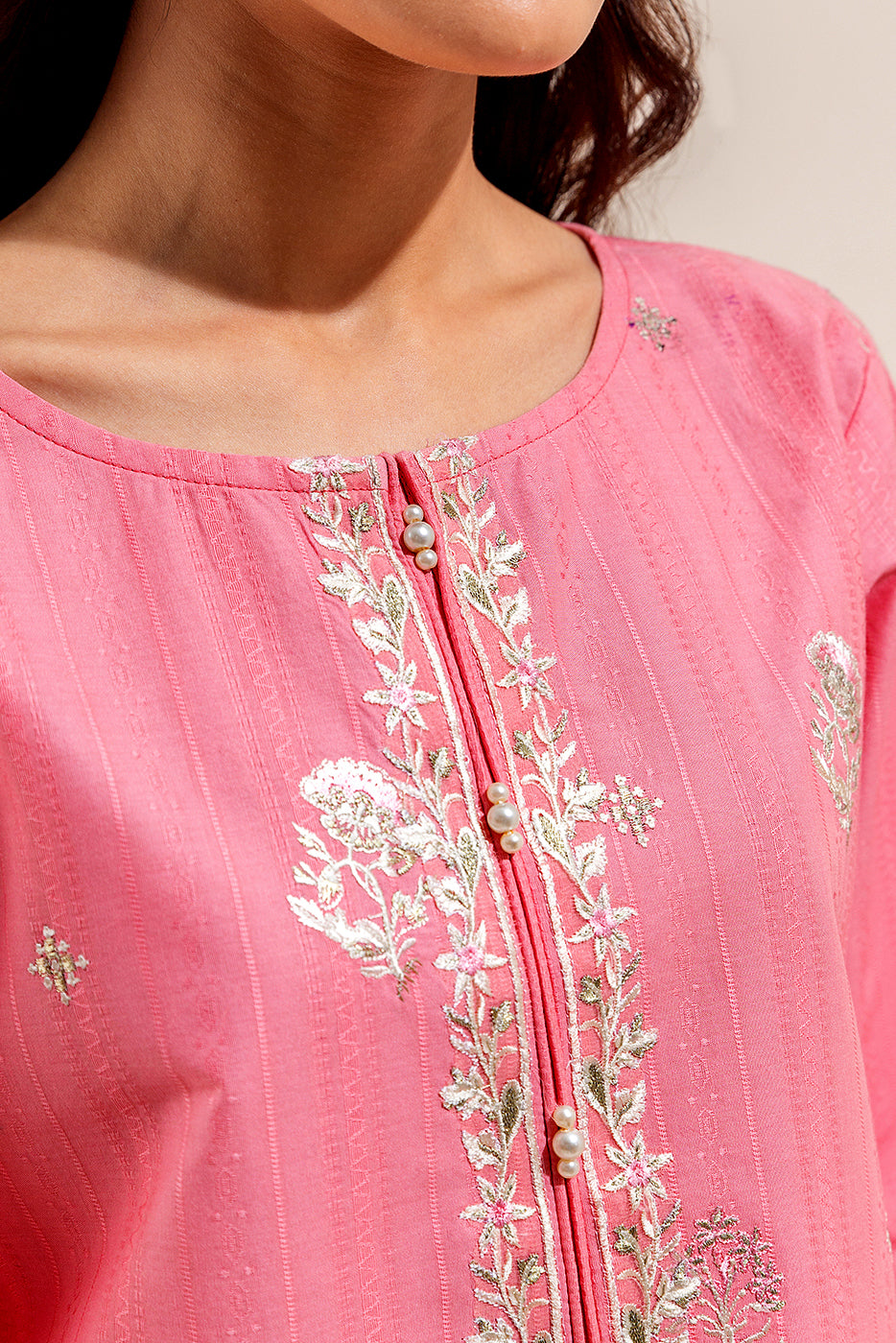 3 PIECE EMBROIDERED TEXTURED LAWN SUIT (UNSTITCHED)